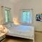 White Studio in the woods - Goa Velha