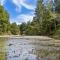 Cozy Creek Cabin - On Austin Creek Hot Tub - Dog Friendly - BBQ Grill - Fast WiFi