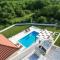 Villa Gorana for 10 with large private pool - Sutina