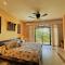 Playa Potrero, Oceanview Villa Oasis with salt-water pool for up to 8 people