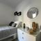 Tiny Little House - Athen