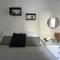 Tiny Little House - Athen