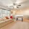 Modern 5 Bedroom with access to community pool