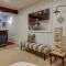 Roots Mountain House Modern A-Frame Roots Mountain House Modern A-Frame