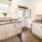 27 Bongate