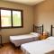 Chalet con piscina (B)