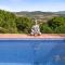 Casa de 2 dormitorios con piscina privada y desayuno incluido en Alhaurin