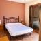 Chalet con piscina (A)