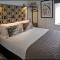 Blackbird Accommodation and Luxury Apartments room 14