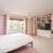 SpaHome with Hottub Sauna bbq & Pool Table - Chesterfield