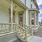 Historic, Victorian Villa with Park On-Site