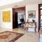 Villa de lujo con piscina, jacuzzi, jardín y terraza