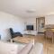 Apartment MARIO - veliki stan za odmor - terasa- vrt - bazen - pogled more, izoliran