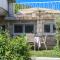 Apartment MARIO - veliki stan za odmor - terasa- vrt - bazen - pogled more, izoliran