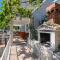 Apartment MARIO - veliki stan za odmor - terasa- vrt - bazen - pogled more, izoliran