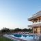 TreeTop Villa II, Private Pool, BBQ & Playground, By ThinkVilla