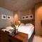 Arla Luxury Home