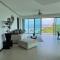 Beach, pool 3BR Apartment - 8 guests