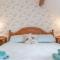 Brincliffe Cottage