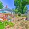 Dtwn Elizabethtown Home with Fire Pit and Gas Grill!