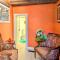 Dtwn Elizabethtown Home with Fire Pit and Gas Grill!