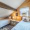 Charming Starlight Cabin