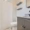 6838 W 74th Ave - أرفادا