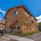 225 6th Avenue 4