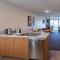 Central Luxury Apartment 205