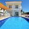 Nissi Villa Christa