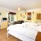 Craigadam Lodge with Hot tub