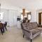 Casa di Marko-NEW MODERN RUSTIC HOUSE with pool AND SPACIOUS GARDEN!