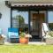 Am-hohen-Ufer-Reetdach-Haus-Ocean-Breeze-136