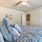 Deck and Lake Access Cozy Townhome in Eucha - Eucha