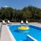 relax and more house with pool