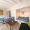 Maison Rénovée avec Jacuzzi et Cuisine dÉté au Centre du Village - FR-1-434-97