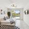 Desert Escape, Stunning View, Pool, BBQ, Firepit, Gated, Walk2 Coachella Music Festival