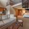 A305 Studio & Loft Lake View