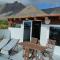 360 view to ocean and cliffs