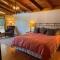 Luxury Riverside Estate - 3BR Home or 1BR Cottage or BOTH - Sleeps 14 - Swim, fish, relax, refresh - أندرسون