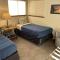 Luxury Riverside Estate - 3BR Home or 1BR Cottage or BOTH - Sleeps 14 - Swim, fish, relax, refresh