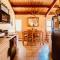 Exposed Beam 3BR Modern Mountain Retreat