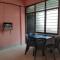 Homestay Idaman Tun Hussein - Harga untuk 1 rumah ,1 bilik ,1 bilik air 4 single bed - Not Sharing