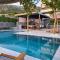 Stergiou Luxury Apartment 2nd Floor με κοινη πισινα