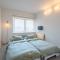 Luxurious apartment next to the sea and city centre with free parking space