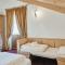 Hotel 2000