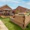 Cedar Drive, Holbeach - 1 to 4 - Self Catering