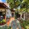 DORA'S HOUSE - 尼基季