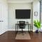 HostWise Stays - Free Parking Downtown - Skyline Views - Pittsburgh