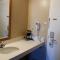 Studio 6 Suites Delano, CA